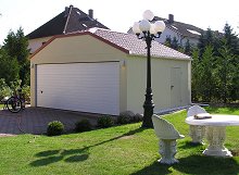 Walmdachgarage mit Ziegeloptik
