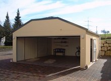 Walmdach-Elitegarage